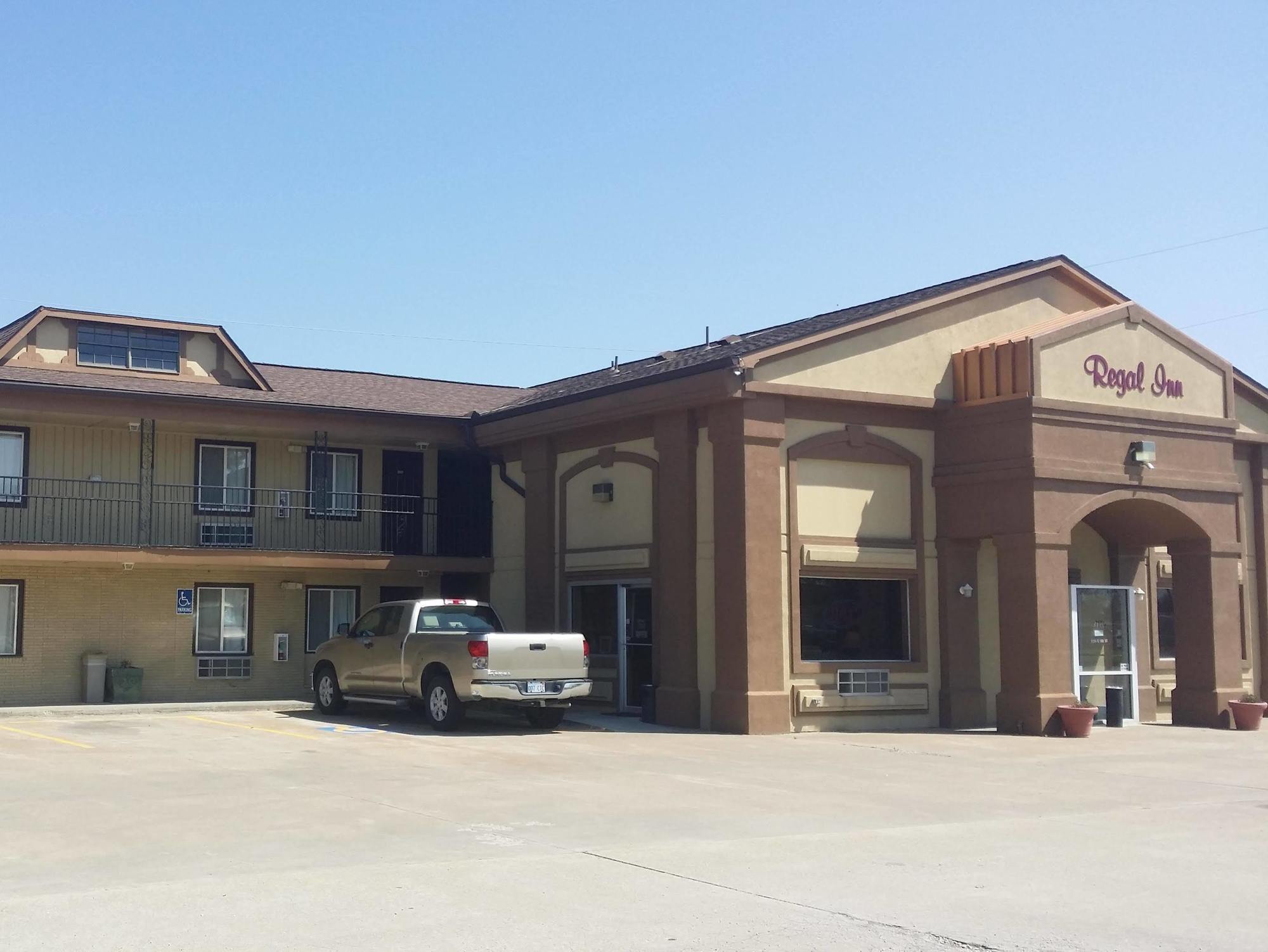 Regal Inn Coffeyville Exterior foto